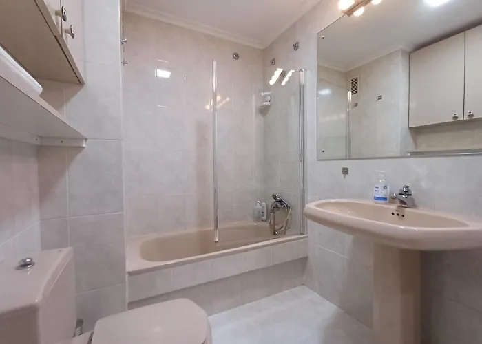 4l - Centro Con Garaje * Ourense